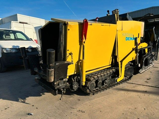 Demag DF 45 CS. SVEDALA. - Asphaltfertiger/ Straßenfertiger: das Bild 1 Demag DF 45 CS. SVEDALA. - Asphaltfertiger/ Straßenfertiger: das Bild 1