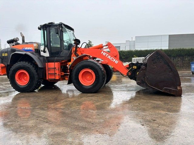 Hitachi ZW220-6. Hochkippschaufel. Wage. - Radlader: das Bild 2 Hitachi ZW220-6. Hochkippschaufel. Wage. - Radlader: das Bild 2