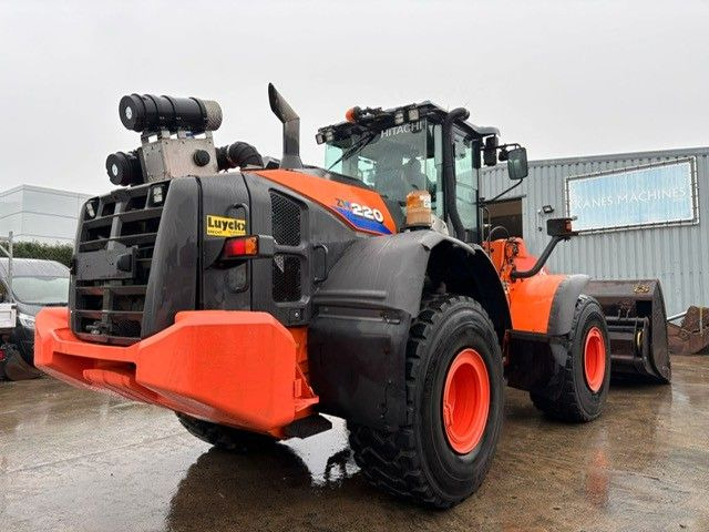 Hitachi ZW220-6. Hochkippschaufel. Wage. - Radlader: das Bild 3 Hitachi ZW220-6. Hochkippschaufel. Wage. - Radlader: das Bild 3