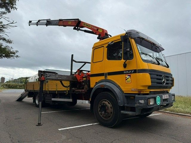 Mercedes-Benz 1827. Kran Palfinger PK13000. - Autokran: das Bild 1 Mercedes-Benz 1827. Kran Palfinger PK13000. - Autokran: das Bild 1