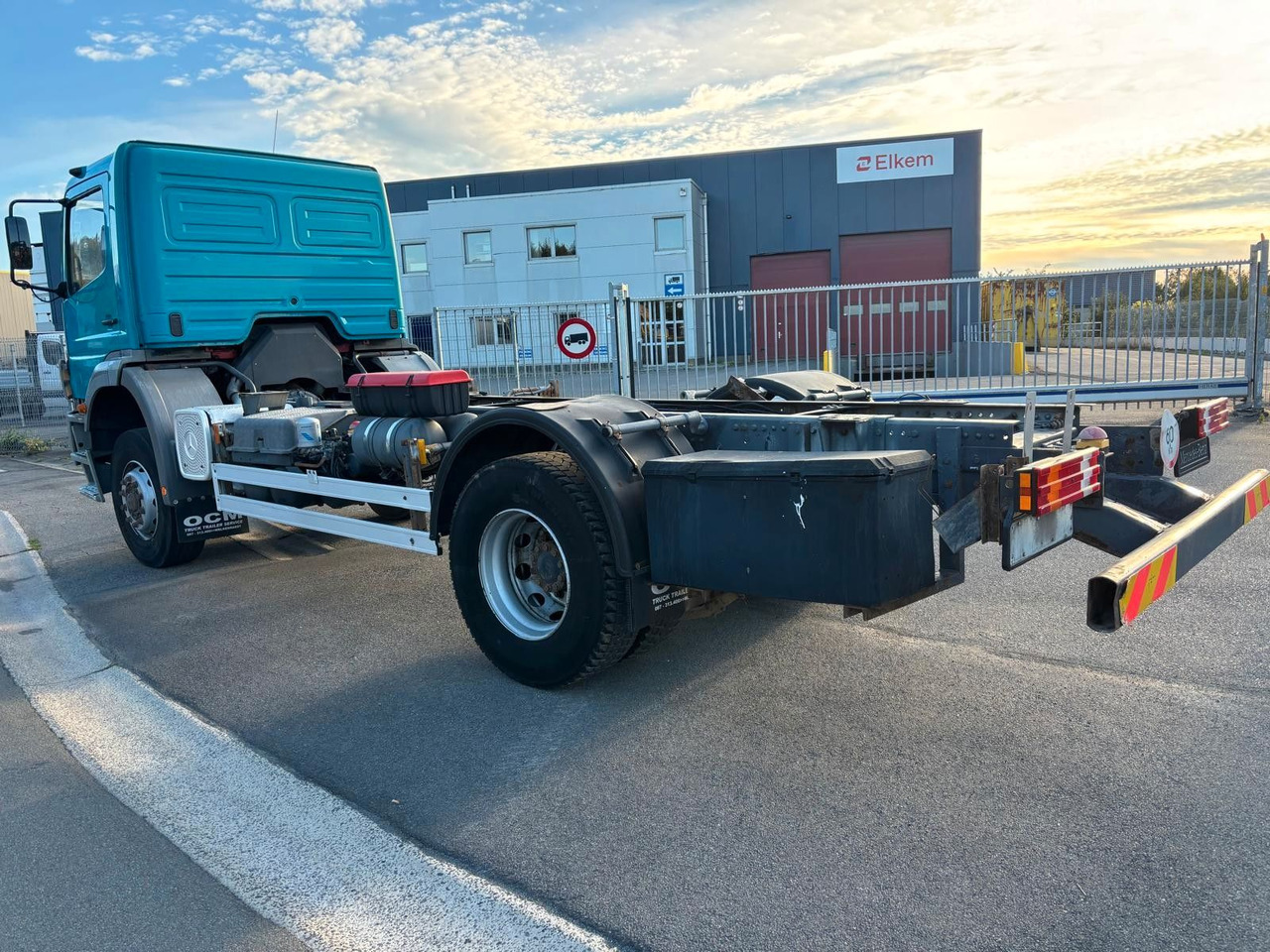 Mercedes-Benz Atego 1823. 6 Zylinder. - Fahrgestell LKW: das Bild 5 Mercedes-Benz Atego 1823. 6 Zylinder. - Fahrgestell LKW: das Bild 5