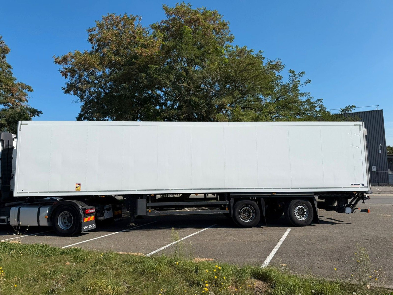 Schmitz Cargobull SKO 20. Dhollandia Lift. 2 Achsen. - Koffer Auflieger: das Bild 1 Schmitz Cargobull SKO 20. Dhollandia Lift. 2 Achsen. - Koffer Auflieger: das Bild 1