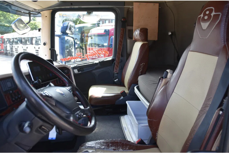 Scania R520 V8 TL 6x2/4MNB - RETARDER - FULL AIR - PARK. AIRCO - 2 x FUEL TANKS - ALCOA DURA BRIGHT - GOOD CONDITION - - Sattelzugmaschine: das Bild 4 Scania R520 V8 TL 6x2/4MNB - RETARDER - FULL AIR - PARK. AIRCO - 2 x FUEL TANKS - ALCOA DURA BRIGHT - GOOD CONDITION - - Sattelzugmaschine: das Bild 4