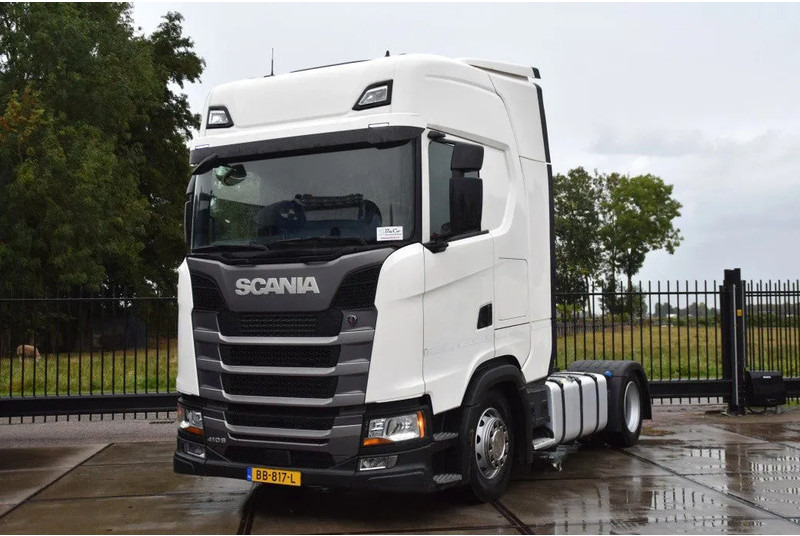 Scania S410 NGS 4x2EB MEGA 95 cm or 103 cm driving height - RETARDER - 670 TKM - FULL AIR - PARK. AIRCO - LEATHER SEATS - 2 x FUEL TANK - Sattelzugmaschine: das Bild 2 Scania S410 NGS 4x2EB MEGA 95 cm or 103 cm driving height - RETARDER - 670 TKM - FULL AIR - PARK. AIRCO - LEATHER SEATS - 2 x FUEL TANK - Sattelzugmaschine: das Bild 2