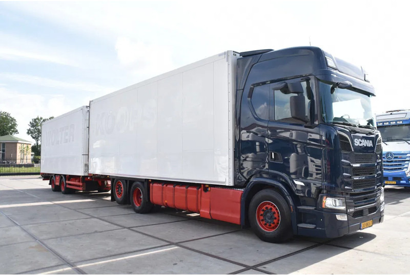 Scania S520 V8 NGS 6x2*4NB + SCHMITZ ZKO 20 - THERMO KING - RETARDER - FULL AIR - WHEELBASE: 515 CM - TOP CONDITION - - Kühlkoffer LKW: das Bild 4 Scania S520 V8 NGS 6x2*4NB + SCHMITZ ZKO 20 - THERMO KING - RETARDER - FULL AIR - WHEELBASE: 515 CM - TOP CONDITION - - Kühlkoffer LKW: das Bild 4