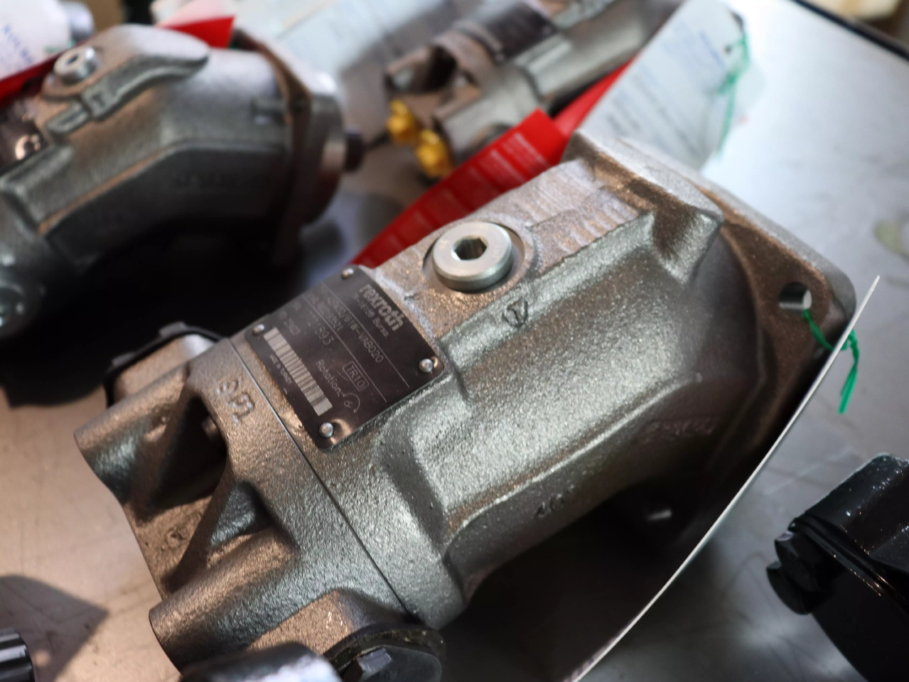 REXROTH A2FM63/61W-VAB020 - Hydraulikmotor für Baumaschine: das Bild 2 REXROTH A2FM63/61W-VAB020 - Hydraulikmotor für Baumaschine: das Bild 2