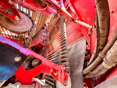 Grimme MAXTRON 620 - Technik für Bodenbearbeitung: das Bild 5 Grimme MAXTRON 620 - Technik für Bodenbearbeitung: das Bild 5