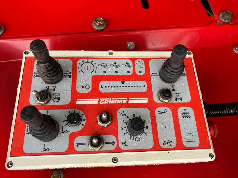 Grimme CS 150 - Kartoffelroder: das Bild 4 Grimme CS 150 - Kartoffelroder: das Bild 4