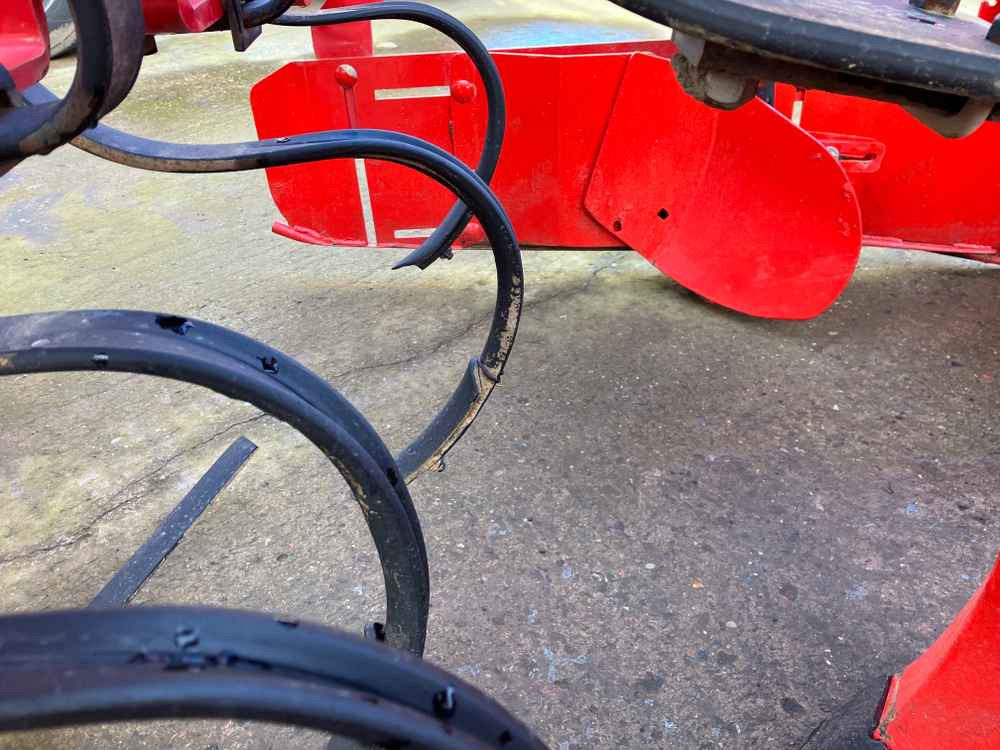 Grimme Grimme GH2, Weeder, Row Re-Former - Erntemaschine: das Bild 4 Grimme Grimme GH2, Weeder, Row Re-Former - Erntemaschine: das Bild 4