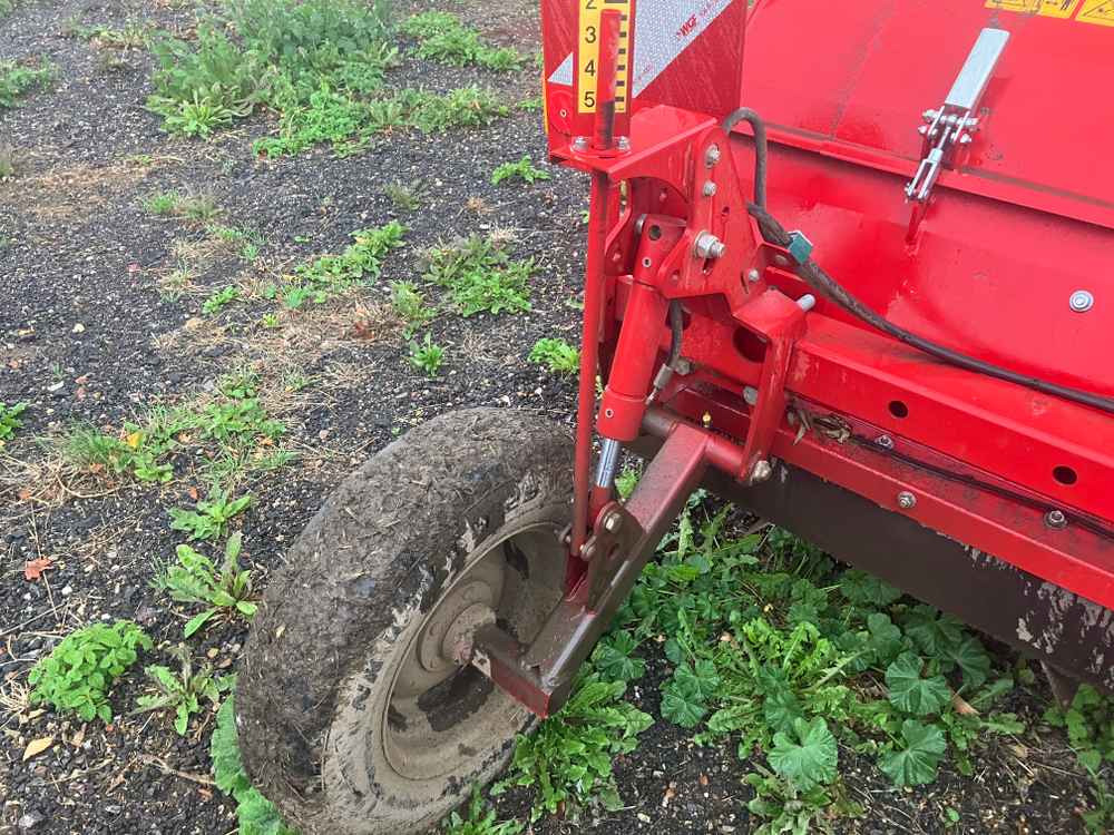 Grimme TOPPA 800 COMBI - Erntemaschine: das Bild 4 Grimme TOPPA 800 COMBI - Erntemaschine: das Bild 4