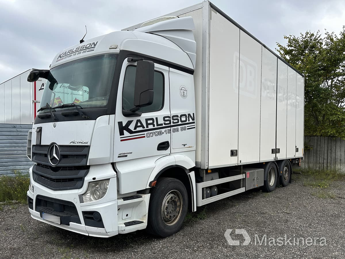 Lastbil Mercedes-Benz Actros - Andere Technik: das Bild 1 Lastbil Mercedes-Benz Actros - Andere Technik: das Bild 1