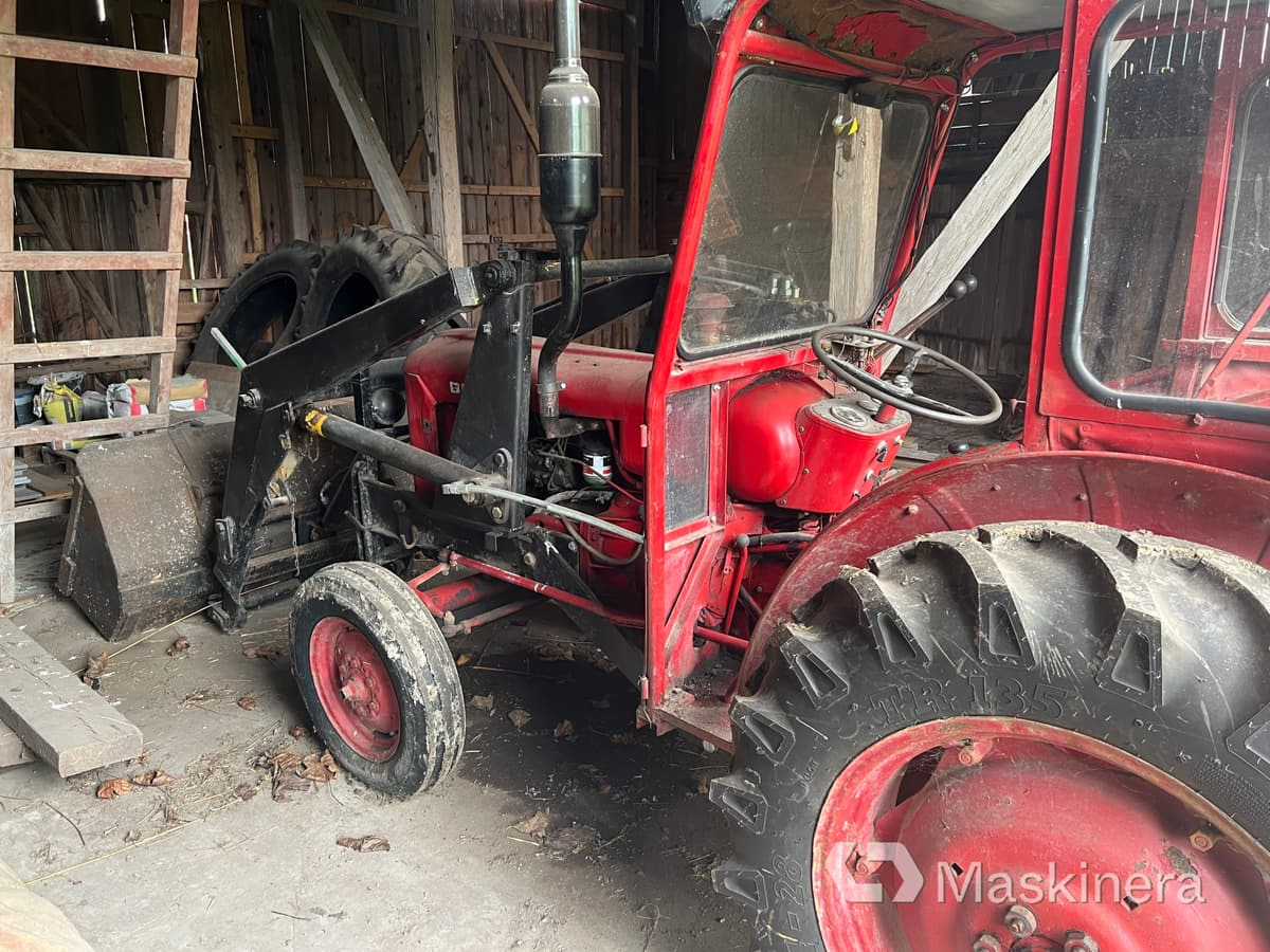 Bolinder Munktell 320 Traktor Volvo BM 320 med lastare - Traktor: das Bild 3 Bolinder Munktell 320 Traktor Volvo BM 320 med lastare - Traktor: das Bild 3