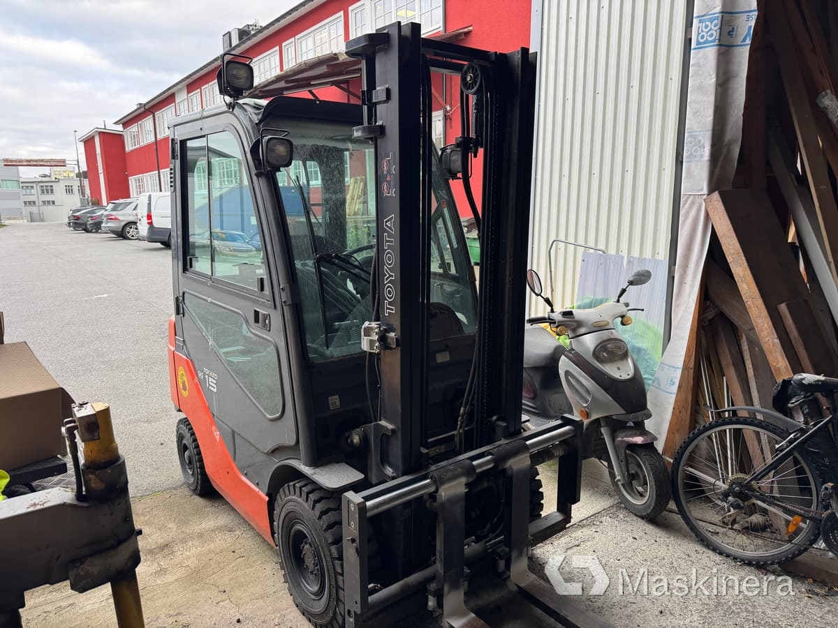 Gaffeltruck Toyota 8FDF15 - Dieselstapler: das Bild 3 Gaffeltruck Toyota 8FDF15 - Dieselstapler: das Bild 3
