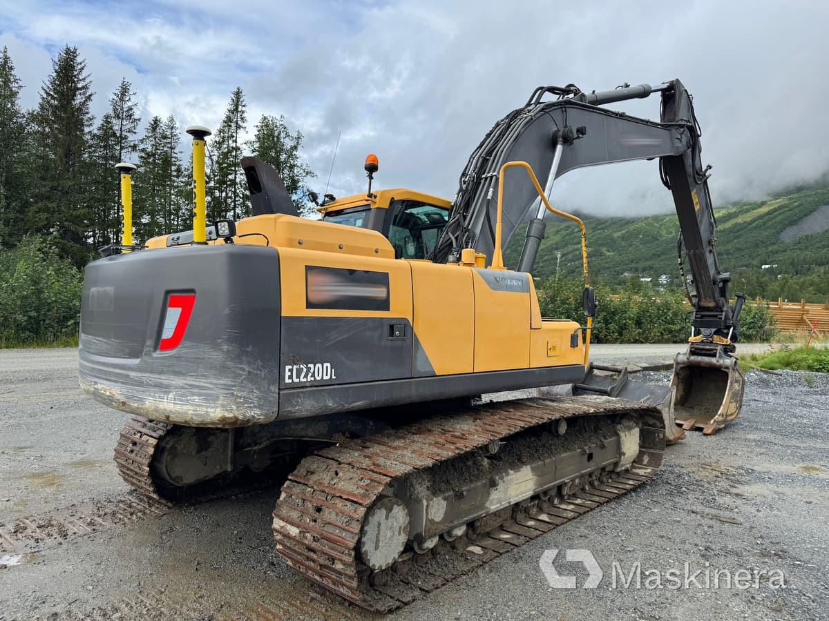 Grävmaskin Volvo EC220DL med tillbehör - Kettenbagger: das Bild 5 Grävmaskin Volvo EC220DL med tillbehör - Kettenbagger: das Bild 5