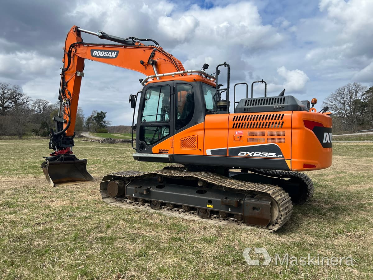 Grävmaskin Doosan DX235NLC-5 med grävsystem - Kettenbagger: das Bild 3 Grävmaskin Doosan DX235NLC-5 med grävsystem - Kettenbagger: das Bild 3