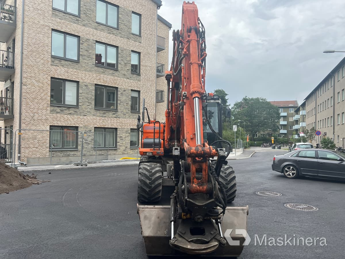 Hjugrävare Doosan DX140-3 - Kettenbagger: das Bild 2 Hjugrävare Doosan DX140-3 - Kettenbagger: das Bild 2