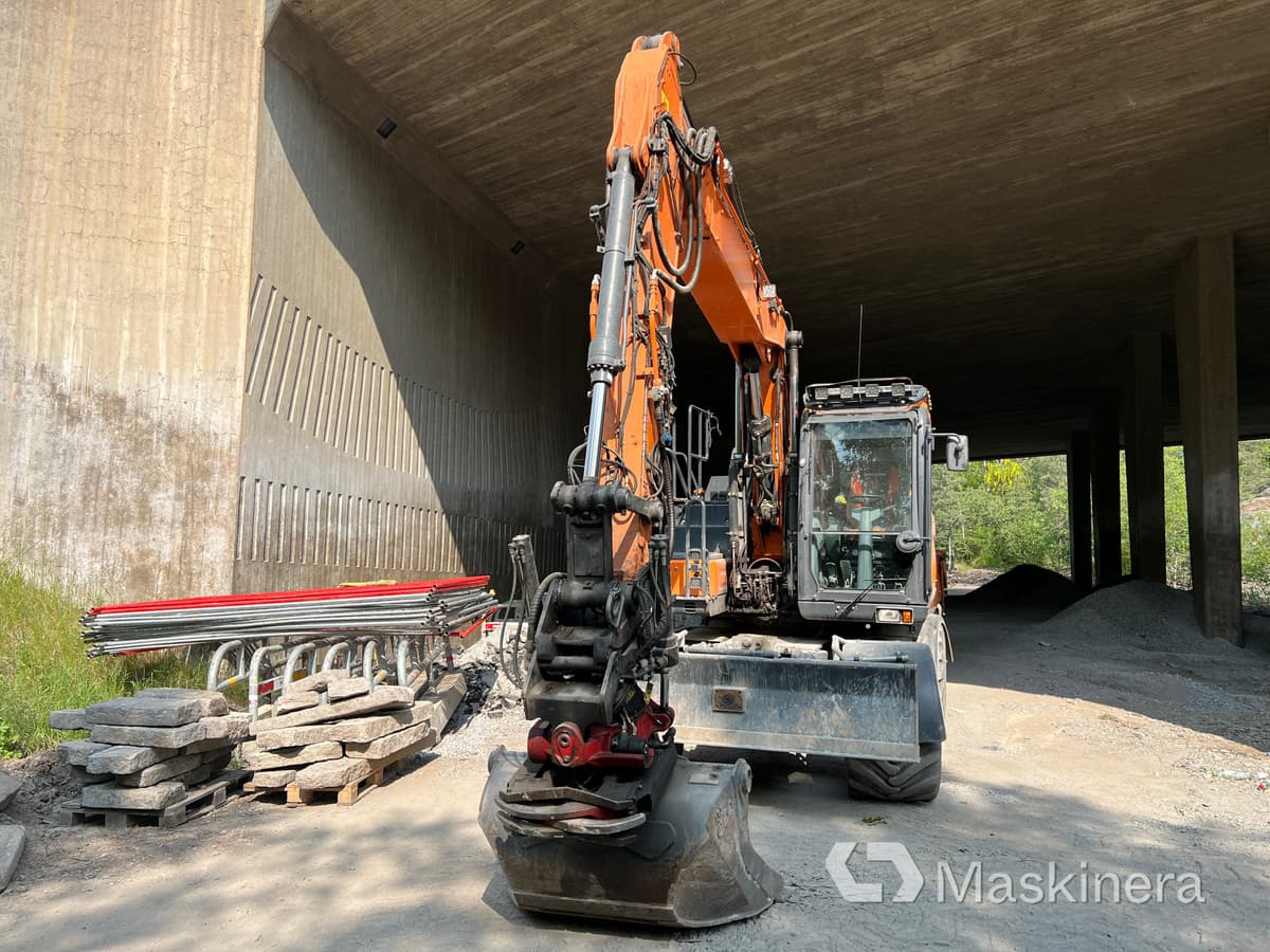 Hjulgrävare Doosan DX160W med tillbehör - Kettenbagger: das Bild 2 Hjulgrävare Doosan DX160W med tillbehör - Kettenbagger: das Bild 2