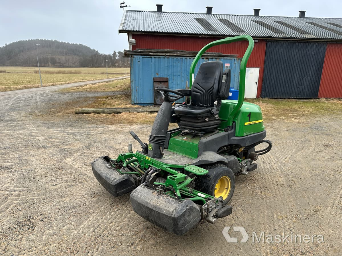 John Deere 2500E E-Cut Hybrid Greenklippare - Rasenmäher: das Bild 1 John Deere 2500E E-Cut Hybrid Greenklippare - Rasenmäher: das Bild 1
