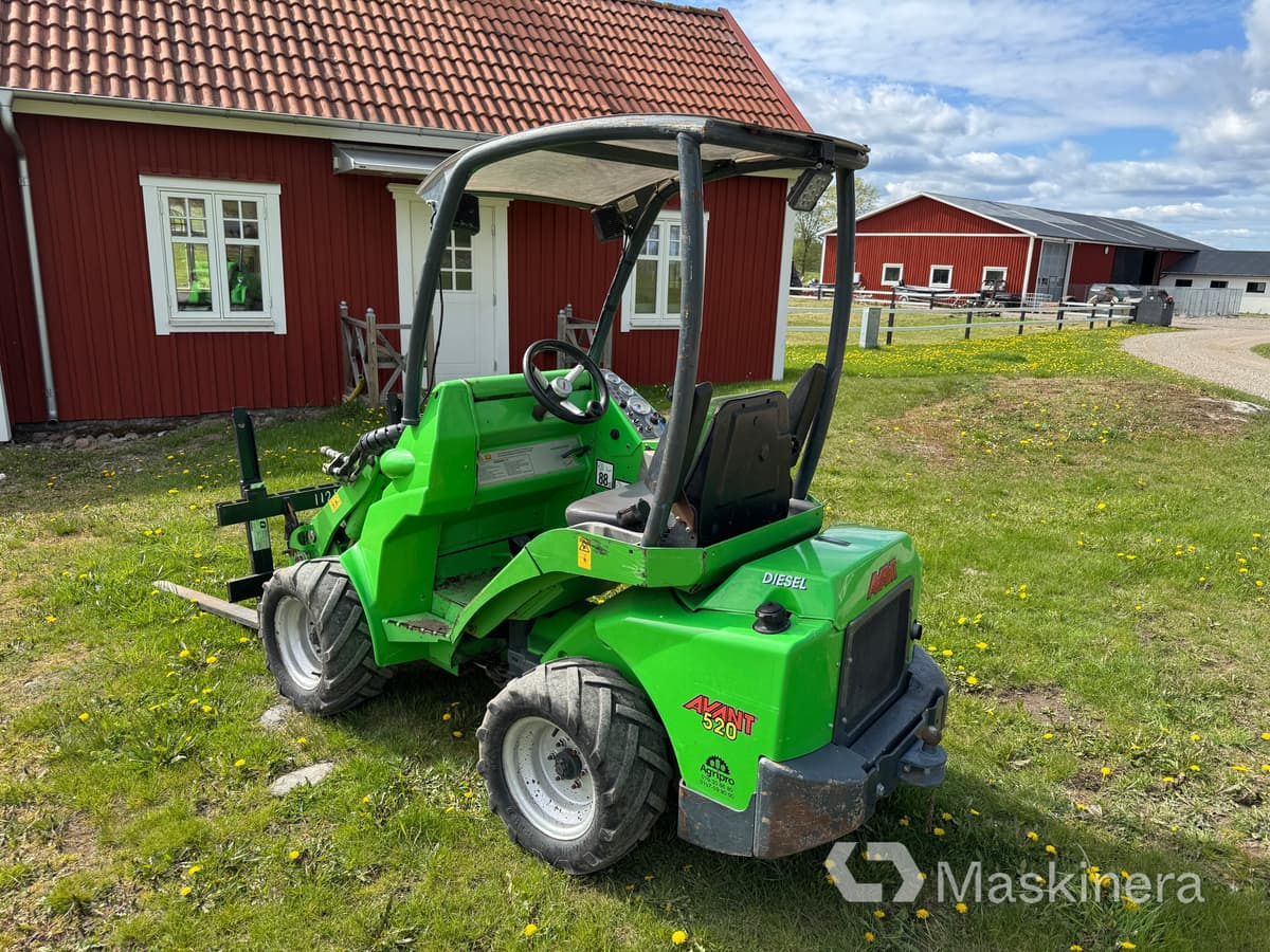 Kompaktlastare Avant 520 med pallgafflar - Hoflader: das Bild 5 Kompaktlastare Avant 520 med pallgafflar - Hoflader: das Bild 5