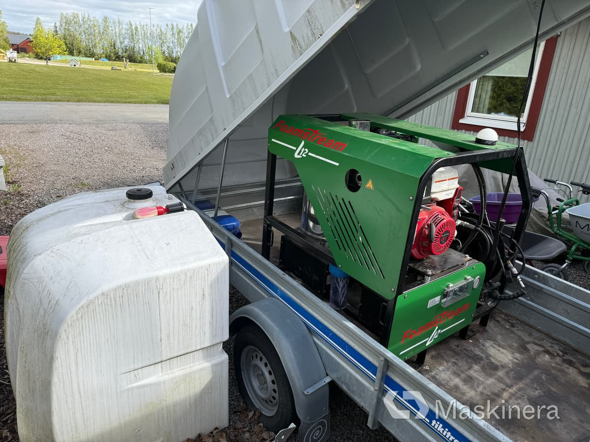 Ogräsbekämpare Foamstream L12 - Landmaschine: das Bild 1 Ogräsbekämpare Foamstream L12 - Landmaschine: das Bild 1