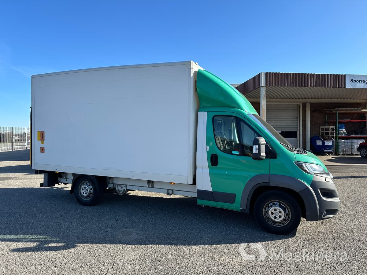 Lastbil Peugeot Boxer 2017 - Koffer Transporter: das Bild 4 Lastbil Peugeot Boxer 2017 - Koffer Transporter: das Bild 4
