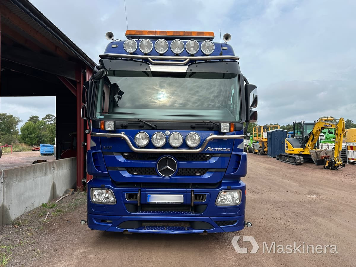 Mercedes Benz 930.24 3260L Krokbil Mercedes Benz 3260L med Cameleont - Abrollkipper: das Bild 2 Mercedes Benz 930.24 3260L Krokbil Mercedes Benz 3260L med Cameleont - Abrollkipper: das Bild 2