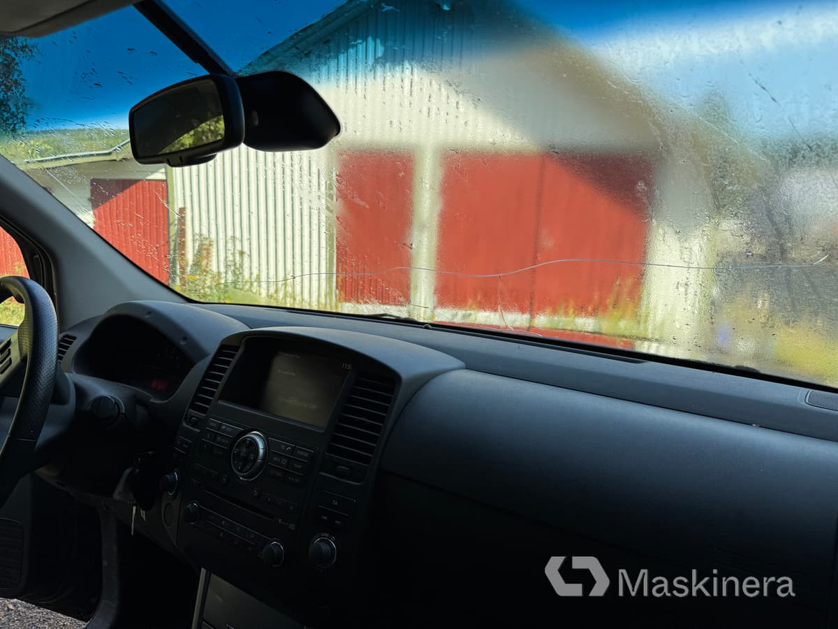 Kleintransporter Pickup Nissan Navara (Repobjekt): das Bild 30