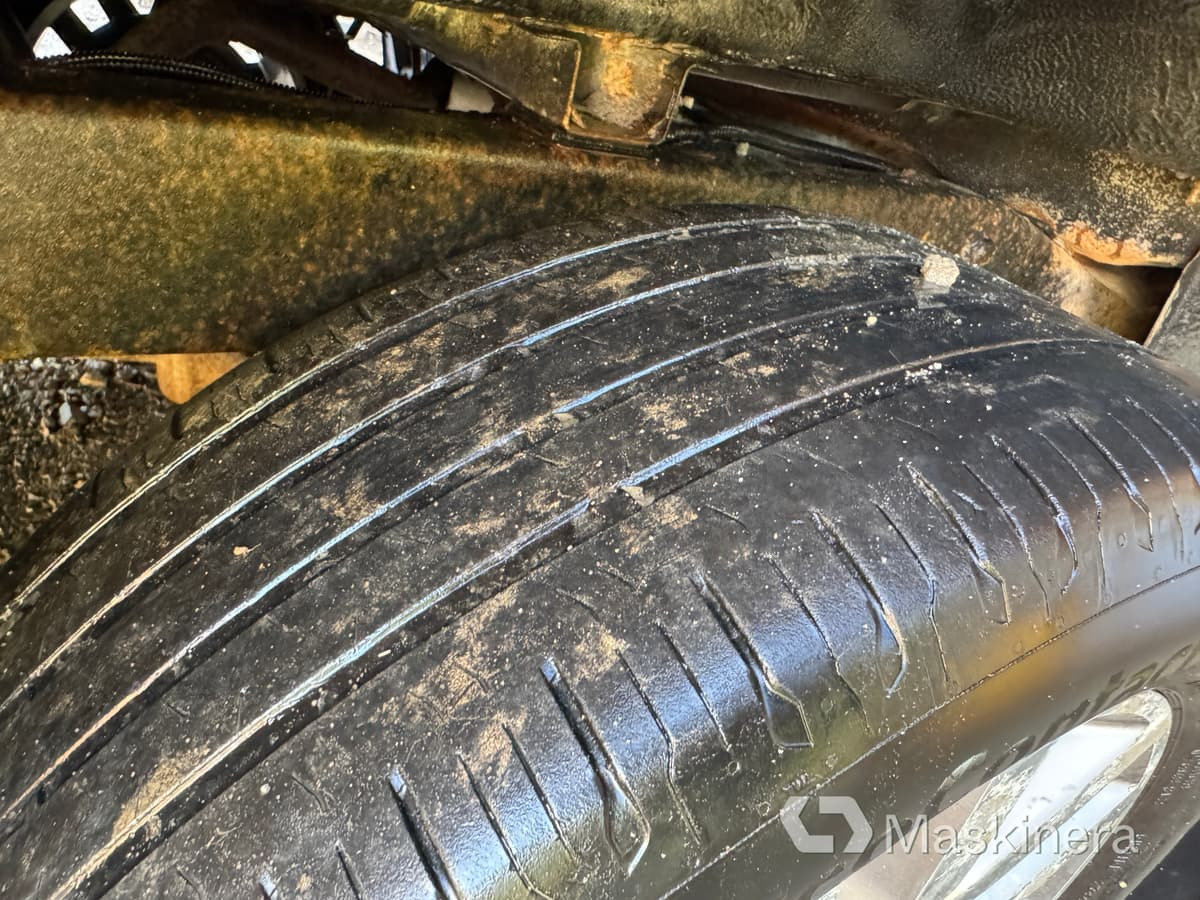 Kleintransporter Pickup Nissan Navara (Repobjekt): das Bild 38