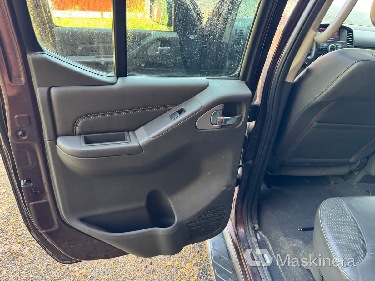 Kleintransporter Pickup Nissan Navara (Repobjekt): das Bild 23