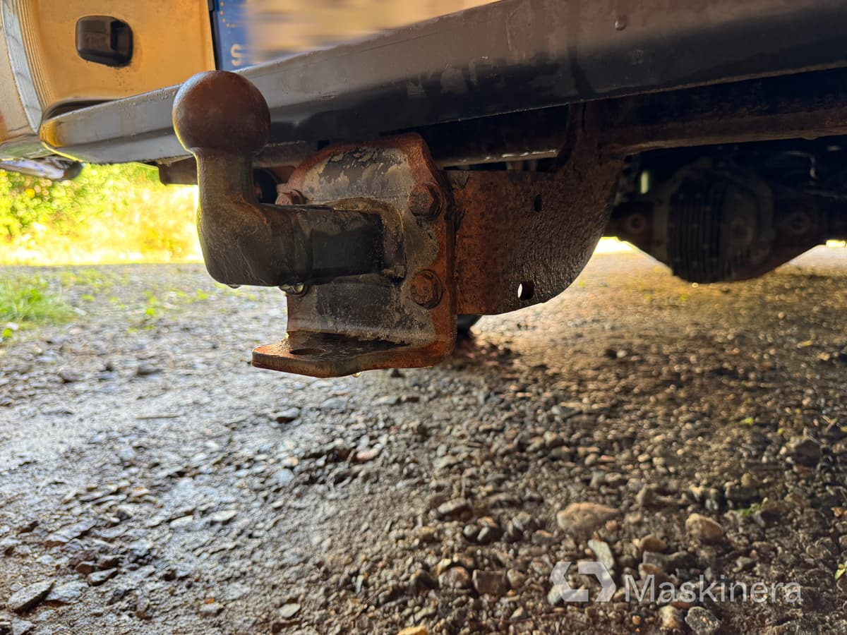 Kleintransporter Pickup Nissan Navara (Repobjekt): das Bild 48