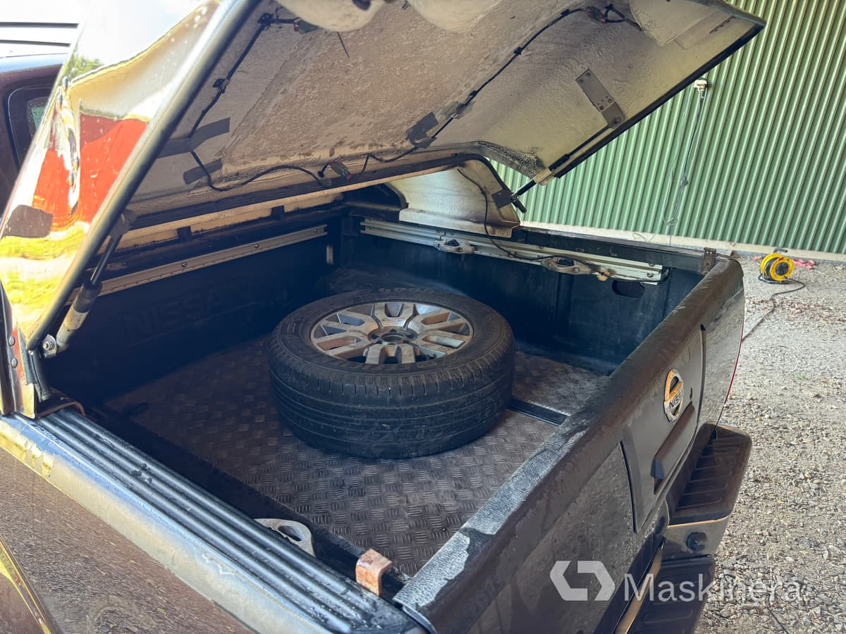 Kleintransporter Pickup Nissan Navara (Repobjekt): das Bild 46