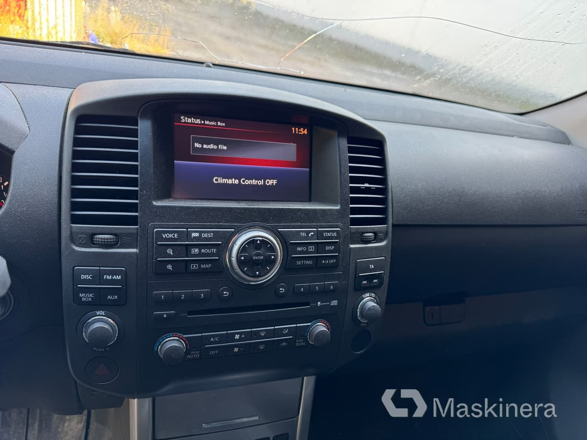Kleintransporter Pickup Nissan Navara (Repobjekt): das Bild 15