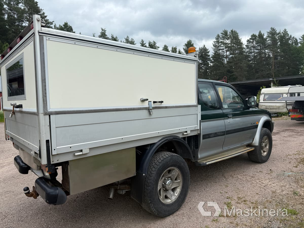 Pickup med skåp Mitsubishi L200 Club Cab 2.5 4x4 - Kleintransporter: das Bild 5 Pickup med skåp Mitsubishi L200 Club Cab 2.5 4x4 - Kleintransporter: das Bild 5