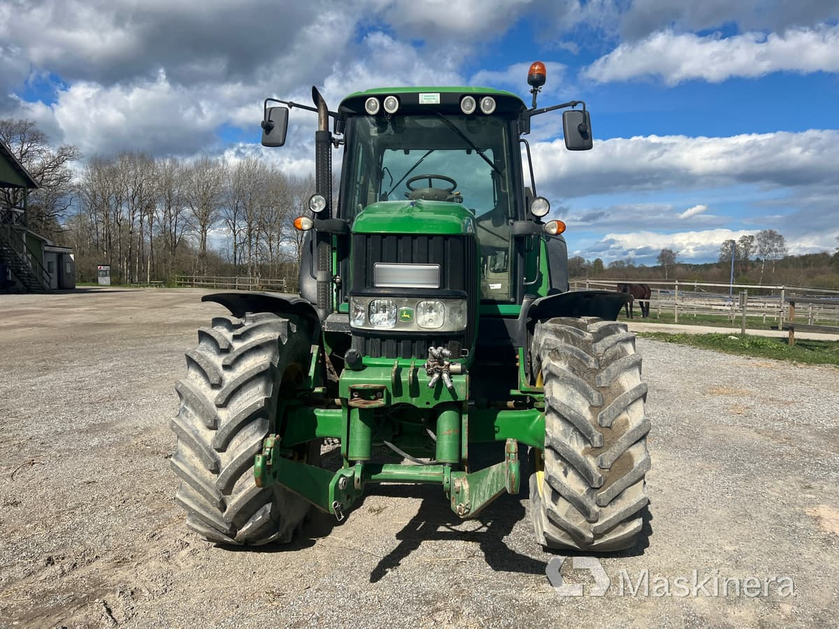 Traktor John Deere 6930 Premium med frontlyft - Traktor: das Bild 2 Traktor John Deere 6930 Premium med frontlyft - Traktor: das Bild 2