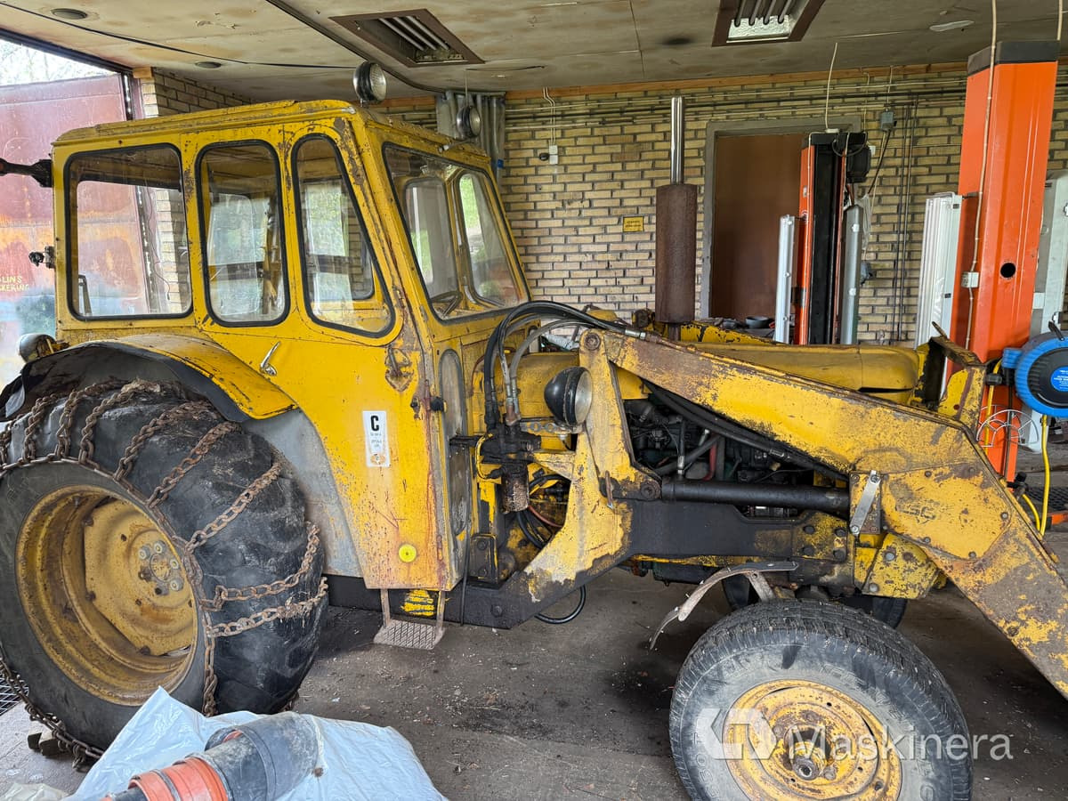Traktor Volvo BM 400 med lastare (Rep. objekt) - Traktor: das Bild 4 Traktor Volvo BM 400 med lastare (Rep. objekt) - Traktor: das Bild 4