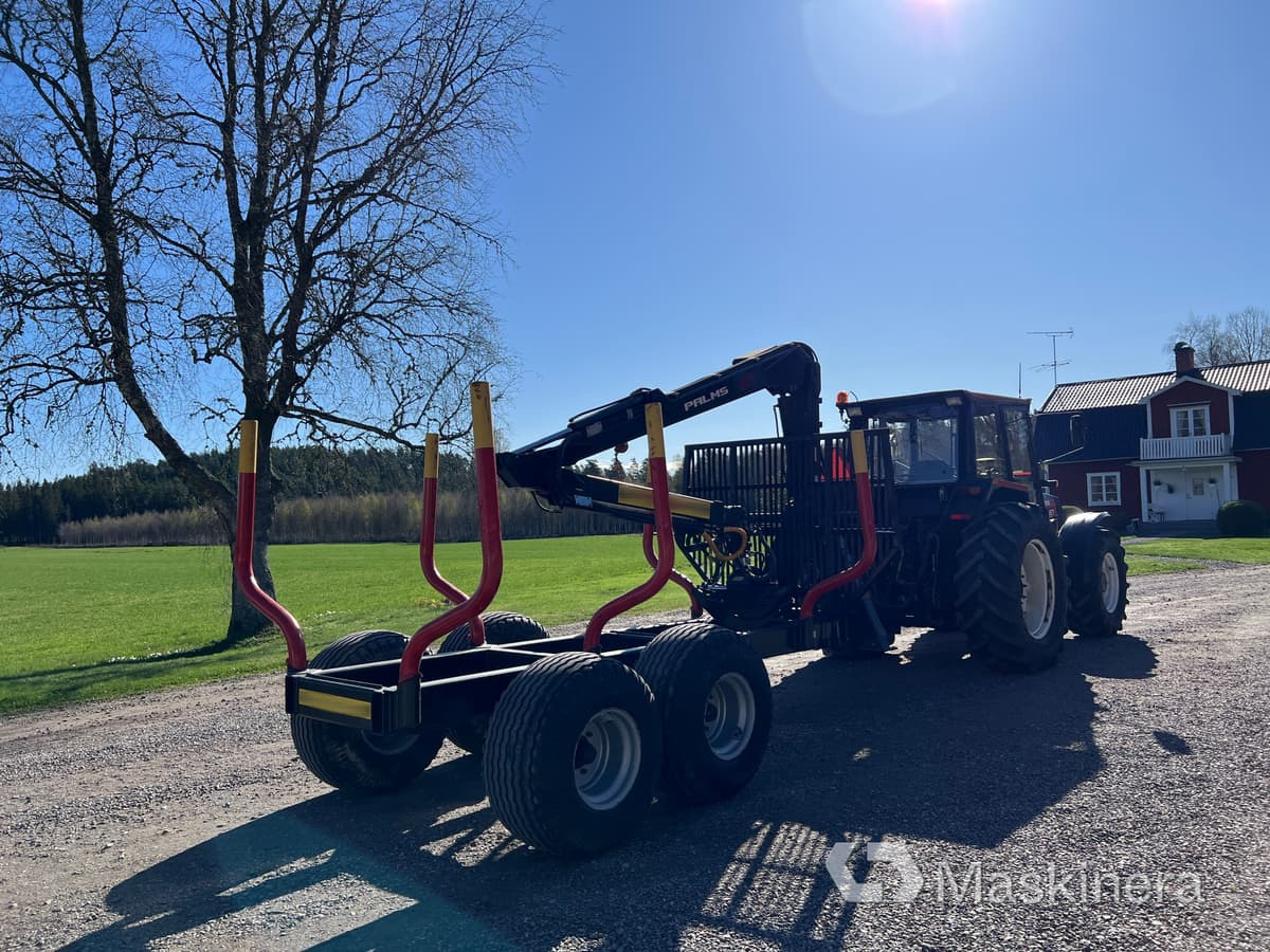 Valmet 805 / Palms 675 Traktor Valmet 805 med Skogsvagn Palms 675 - Traktor: das Bild 5 Valmet 805 / Palms 675 Traktor Valmet 805 med Skogsvagn Palms 675 - Traktor: das Bild 5