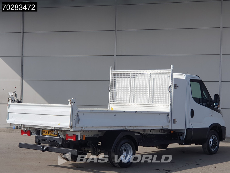 Iveco Daily 35C16 3.0L Kipper met Kist Dubbellucht 3,5t Trekhaak Airco Cruise Euro6 Tipper Benne Kieper 2m3 Airco Trekhaak Cruise control - Kipper Transporter: das Bild 5 Iveco Daily 35C16 3.0L Kipper met Kist Dubbellucht 3,5t Trekhaak Airco Cruise Euro6 Tipper Benne Kieper 2m3 Airco Trekhaak Cruise control - Kipper Transporter: das Bild 5