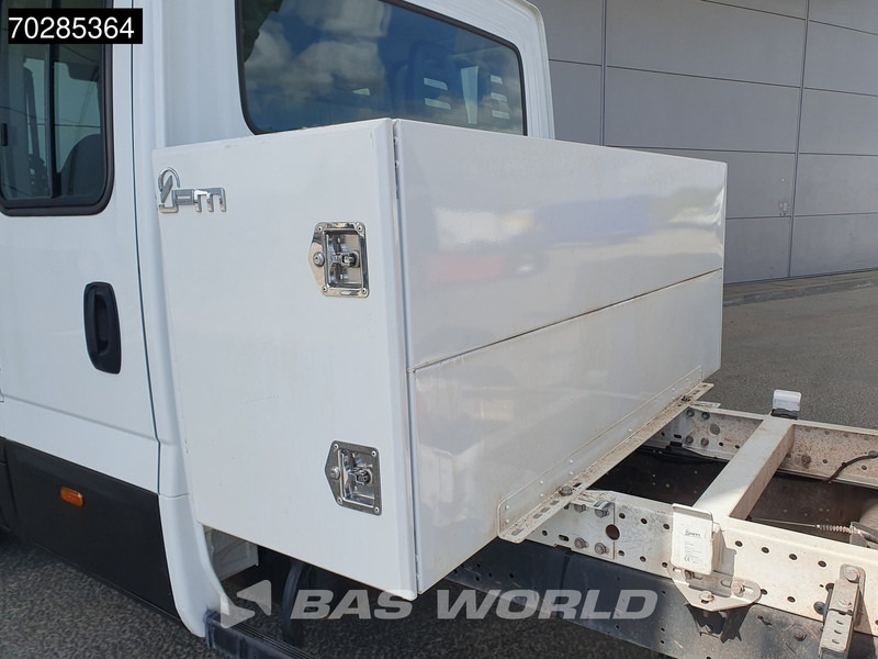 Iveco Daily 35C16 3.0L Open Laadbak met Kist Dubbel Cabine Dubbellucht 3,5t Trekhaak Airco Cruise Euro6 Pritsche Pickup Open Box 2m3 Airco T - Pritsche Transporter: das Bild 3 Iveco Daily 35C16 3.0L Open Laadbak met Kist Dubbel Cabine Dubbellucht 3,5t Trekhaak Airco Cruise Euro6 Pritsche Pickup Open Box 2m3 Airco T - Pritsche Transporter: das Bild 3