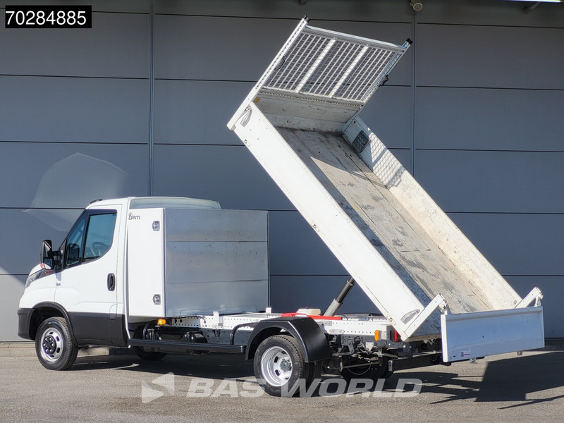 Iveco Daily 35C16 3.0L Open Laadbak met Kist Dubbellucht 3,5t Trekhaak Airco Cruise Euro6 Pritsche Pickup Open Box 2m3 Airco Trekhaak Cruise - Pritsche Transporter: das Bild 2 Iveco Daily 35C16 3.0L Open Laadbak met Kist Dubbellucht 3,5t Trekhaak Airco Cruise Euro6 Pritsche Pickup Open Box 2m3 Airco Trekhaak Cruise - Pritsche Transporter: das Bild 2