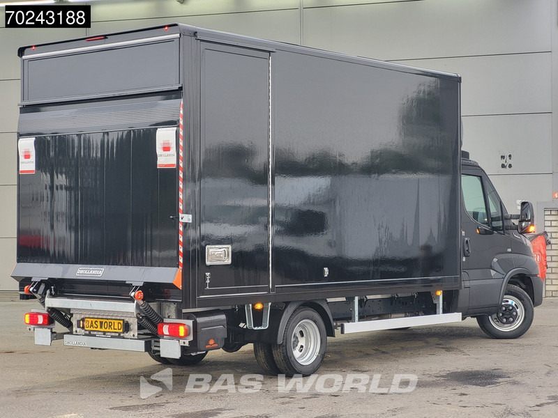 Iveco Daily 35C18 3.0L Automaat 180PK 1000KG Laadklep Zijdeur 2025-Model Bakwagen Dubbellucht ACC LED Navi Airco D'Hollandia 3,5t Trekgewich - Koffer Transporter: das Bild 3 Iveco Daily 35C18 3.0L Automaat 180PK 1000KG Laadklep Zijdeur 2025-Model Bakwagen Dubbellucht ACC LED Navi Airco D'Hollandia 3,5t Trekgewich - Koffer Transporter: das Bild 3