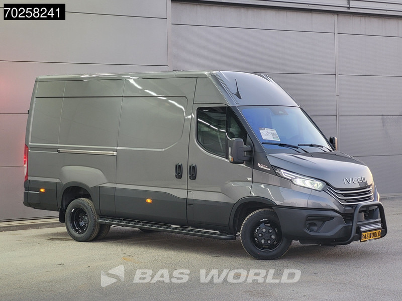 Iveco Daily 35C21 3.0L Automaat 2025model Black Edition L2H2 ACC Camera LED CarPlay Dubbellucht L2 12m3 Airco - Kastenwagen: das Bild 5 Iveco Daily 35C21 3.0L Automaat 2025model Black Edition L2H2 ACC Camera LED CarPlay Dubbellucht L2 12m3 Airco - Kastenwagen: das Bild 5