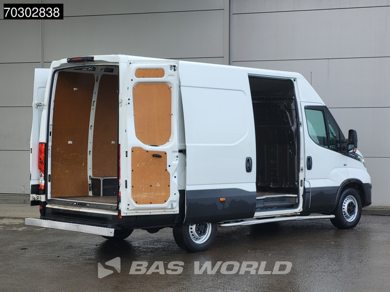 Iveco Daily 35S14 Automaat L2H2 3,5t Trekgewicht ACC LED Navi Airco Camera Parkeersensoren APK 09-2026 L2 Airco - Kastenwagen: das Bild 3 Iveco Daily 35S14 Automaat L2H2 3,5t Trekgewicht ACC LED Navi Airco Camera Parkeersensoren APK 09-2026 L2 Airco - Kastenwagen: das Bild 3