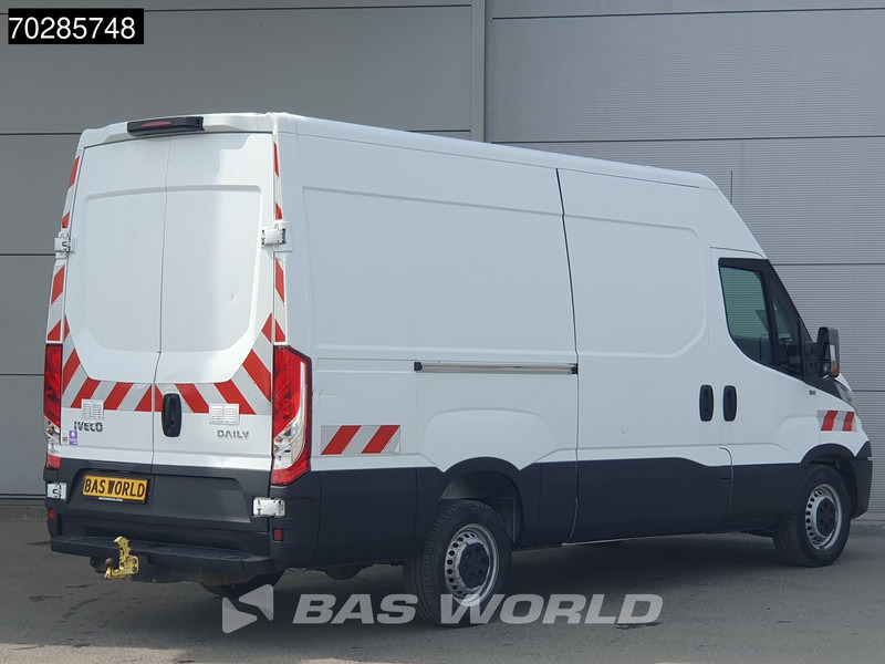 Iveco Daily 35S15 L2H2 3,5t Trekhaak Airco Euro6 L2 12m3 Airco Trekhaak - Kastenwagen: das Bild 5 Iveco Daily 35S15 L2H2 3,5t Trekhaak Airco Euro6 L2 12m3 Airco Trekhaak - Kastenwagen: das Bild 5