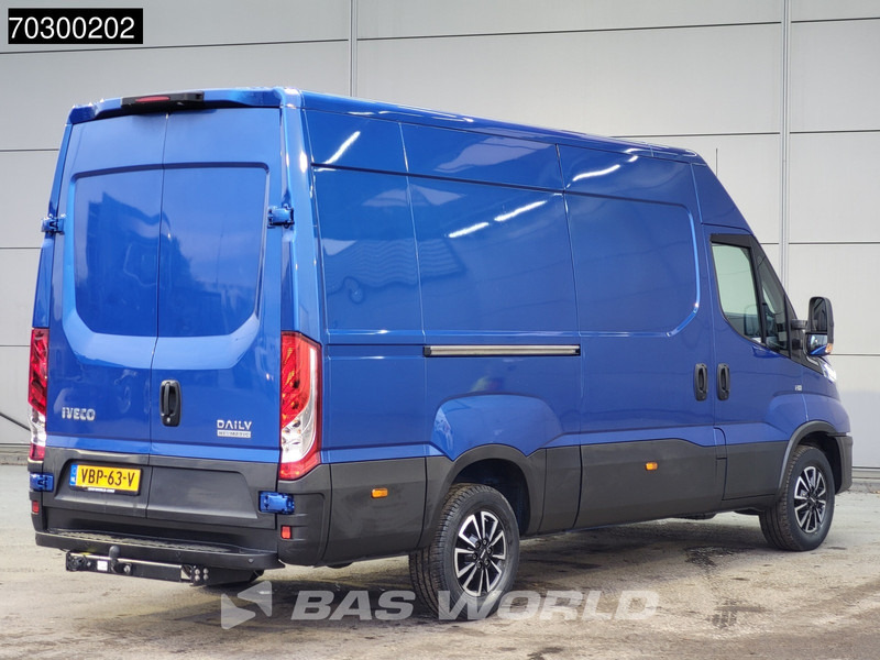 Iveco Daily 35S16 Automaat L2H2 3,5t Trekhaak ACC LED Airco Cruise Camera Parkeersensoren LM-Velgen Euro6 L2 Airco Trekhaak - Kastenwagen: das Bild 5 Iveco Daily 35S16 Automaat L2H2 3,5t Trekhaak ACC LED Airco Cruise Camera Parkeersensoren LM-Velgen Euro6 L2 Airco Trekhaak - Kastenwagen: das Bild 5