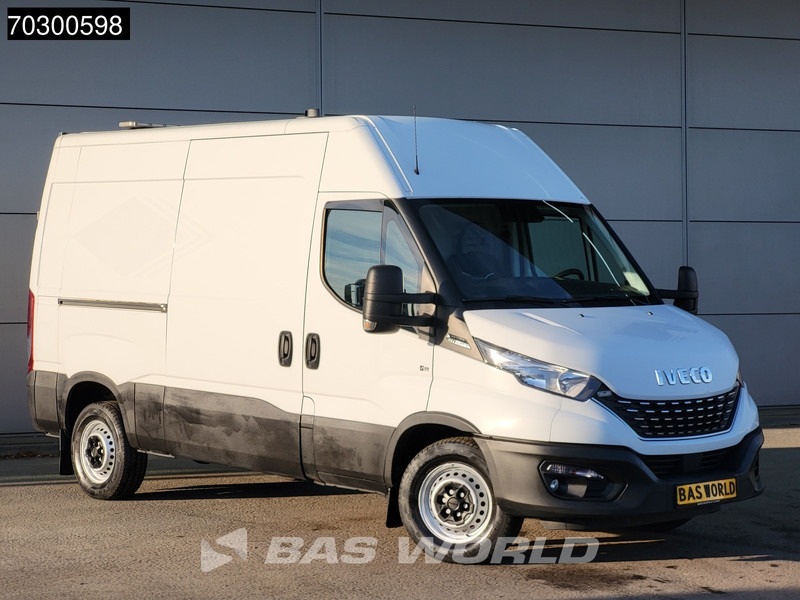 Iveco Daily 35S16 Automaat L2H2 3,5t Trekhaak Navi Airco Cruise Camera Standkachel Euro6 L2 Airco Trekhaak - Kastenwagen: das Bild 5 Iveco Daily 35S16 Automaat L2H2 3,5t Trekhaak Navi Airco Cruise Camera Standkachel Euro6 L2 Airco Trekhaak - Kastenwagen: das Bild 5
