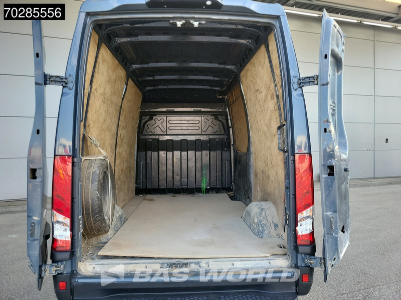 Iveco Daily 35S18 3.0L Automaat L2H2 3,5t Trekhaak LED Navi Airco Cruise Camera Euro6 L2 11m3 Airco Trekhaak Cruise control - Kastenwagen: das Bild 3 Iveco Daily 35S18 3.0L Automaat L2H2 3,5t Trekhaak LED Navi Airco Cruise Camera Euro6 L2 11m3 Airco Trekhaak Cruise control - Kastenwagen: das Bild 3