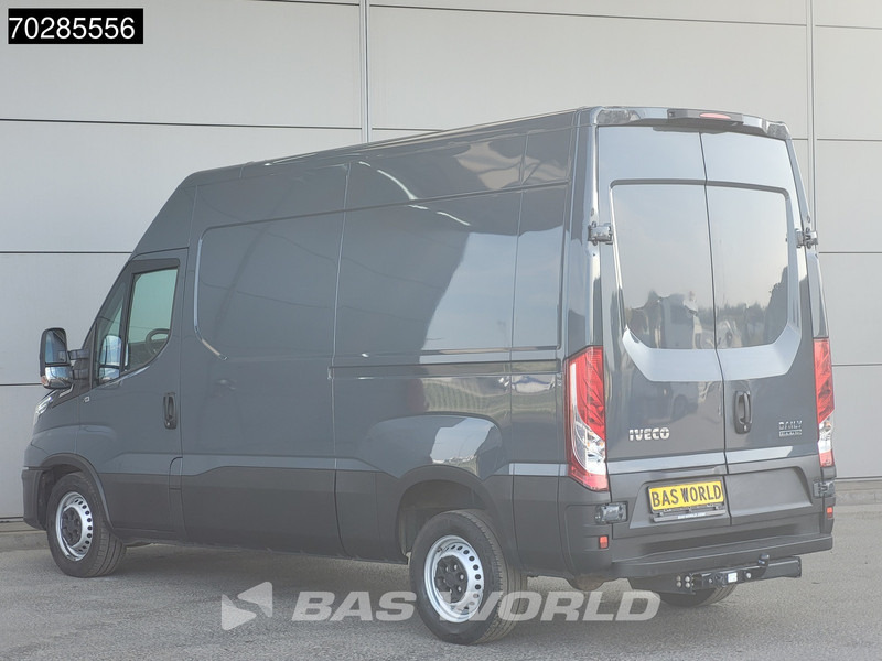 Iveco Daily 35S18 3.0L Automaat L2H2 3,5t Trekhaak LED Navi Airco Cruise Camera Euro6 L2 11m3 Airco Trekhaak Cruise control - Kastenwagen: das Bild 2 Iveco Daily 35S18 3.0L Automaat L2H2 3,5t Trekhaak LED Navi Airco Cruise Camera Euro6 L2 11m3 Airco Trekhaak Cruise control - Kastenwagen: das Bild 2