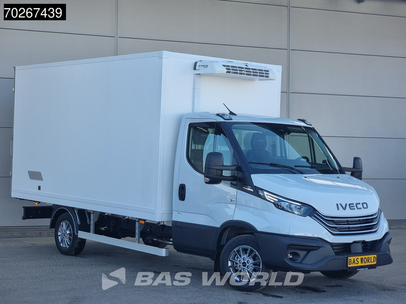 Iveco Daily 35S18 3.0L Koelwagen Vriezer Thermoking V-200 MAX 220V stekker -18 LED Navi Airco ACC Koel Koeler Kühler Bakwagen Kühlwagen Kühl - Kühltransporter: das Bild 3 Iveco Daily 35S18 3.0L Koelwagen Vriezer Thermoking V-200 MAX 220V stekker -18 LED Navi Airco ACC Koel Koeler Kühler Bakwagen Kühlwagen Kühl - Kühltransporter: das Bild 3