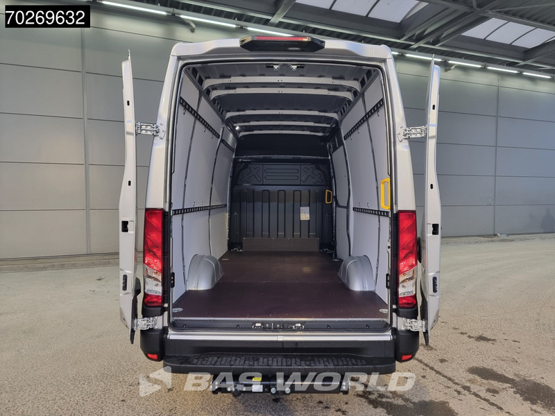 Iveco Daily 35S21 210PK 3.0L Automaat 2025 Black Edition model L3H2 ACC LED Tacho CarPlay Velgen Camera 12m3 Airco Trekhaak - Kastenwagen: das Bild 3 Iveco Daily 35S21 210PK 3.0L Automaat 2025 Black Edition model L3H2 ACC LED Tacho CarPlay Velgen Camera 12m3 Airco Trekhaak - Kastenwagen: das Bild 3