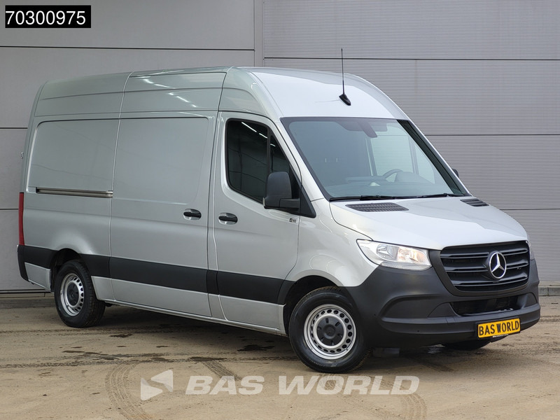 Mercedes-Benz Sprinter 315 CDI Automaat L2H2 150PK Airco Camera Parkeersensoren MBUX CarPlay Euro6 L2 Airco - Kleintransporter: das Bild 3 Mercedes-Benz Sprinter 315 CDI Automaat L2H2 150PK Airco Camera Parkeersensoren MBUX CarPlay Euro6 L2 Airco - Kleintransporter: das Bild 3